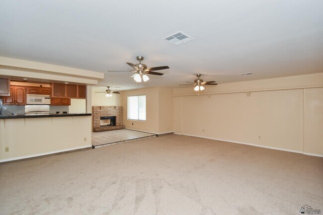 Building Photo - 2878 S 18th Ave