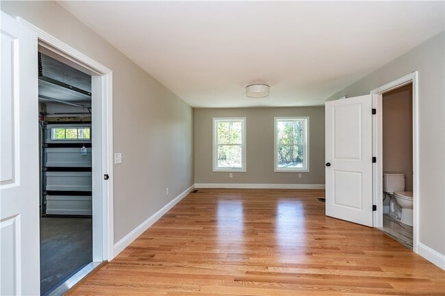 Building Photo - 81 Cadora Ave