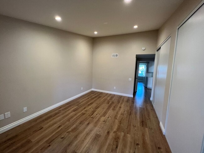 Building Photo - Charming & Modern Capri Model Home for Rent in Leisure Village