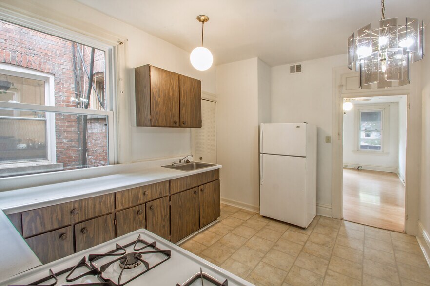 Building Photo - 701 Mifflin Ave