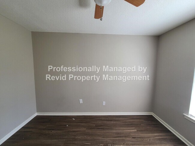 Building Photo - 5157 Blacksmith Dr