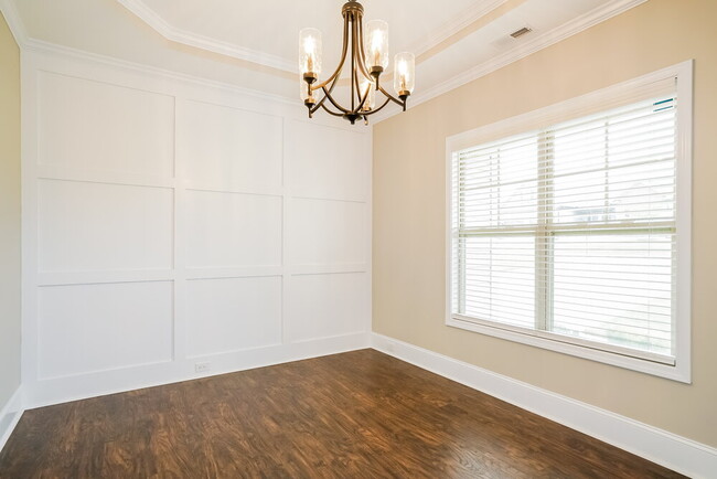 Building Photo - 151 Sharpstone Ln
