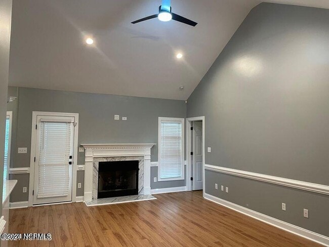 Building Photo - 4434 Surrey Meadows Dr