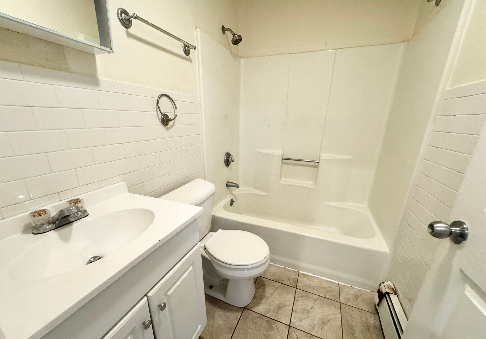 Building Photo - 57 Ruggles St