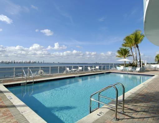 Building Photo - 1800 Sunset Harbour Dr