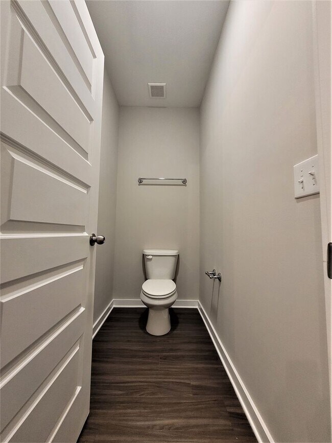 Building Photo - Home for Rent in New Market, AL!!! Available to View with 48 Hours Notice!