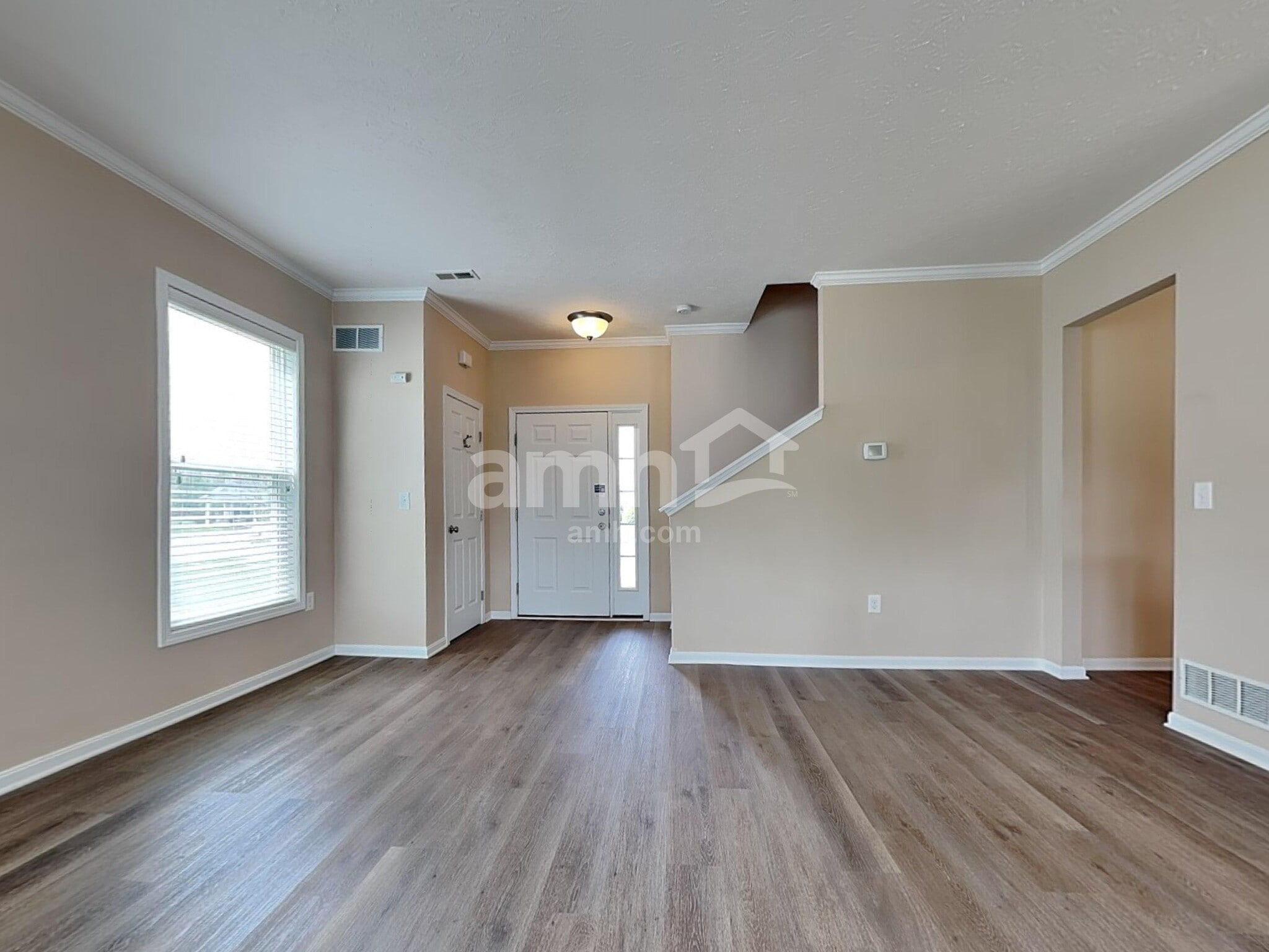 Building Photo - 310 Hennepin Dr