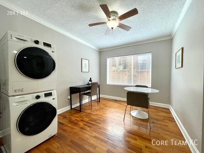 Building Photo - 4511 Roanoke Pkwy