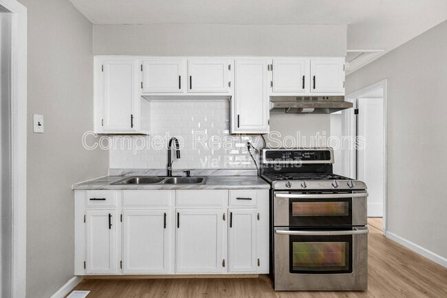 Building Photo - 6232 Witsell Ave