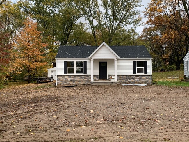 Primary Photo - Newly renovated 3 bedroom 2 bath house