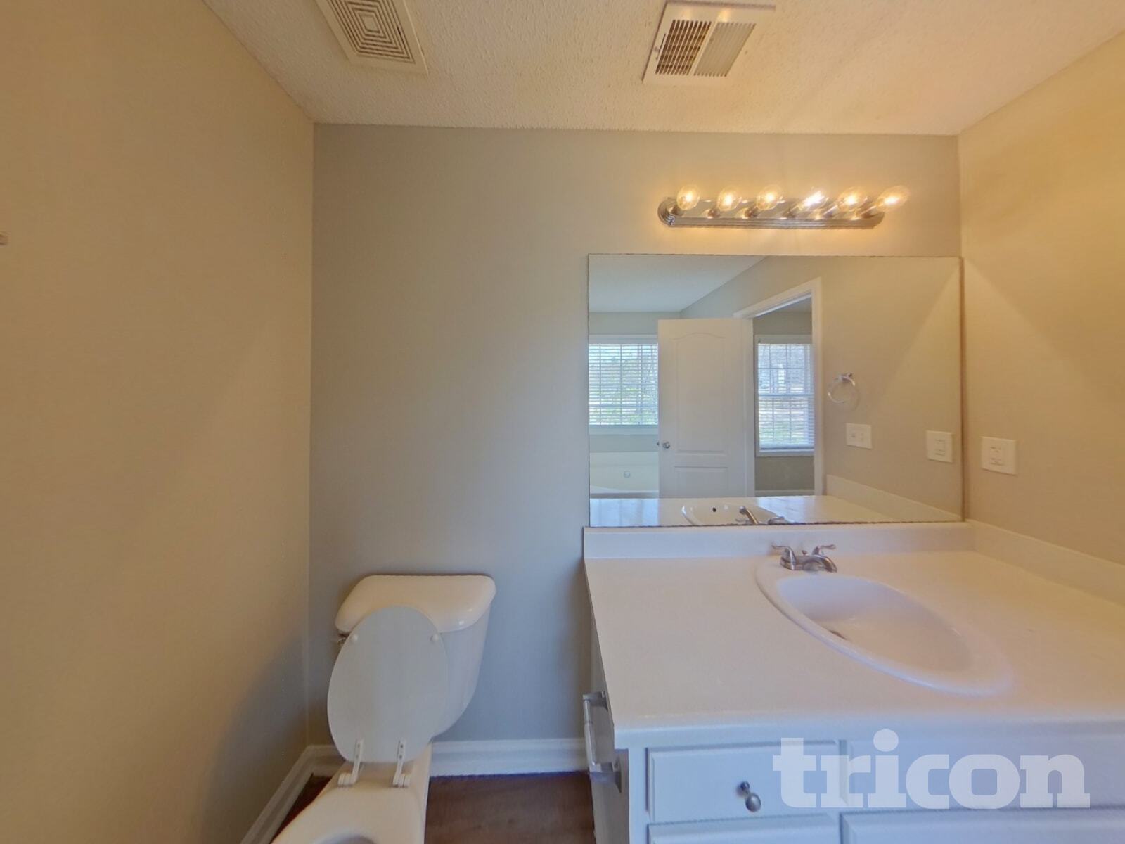 Building Photo - 466 Gin Mill Dr