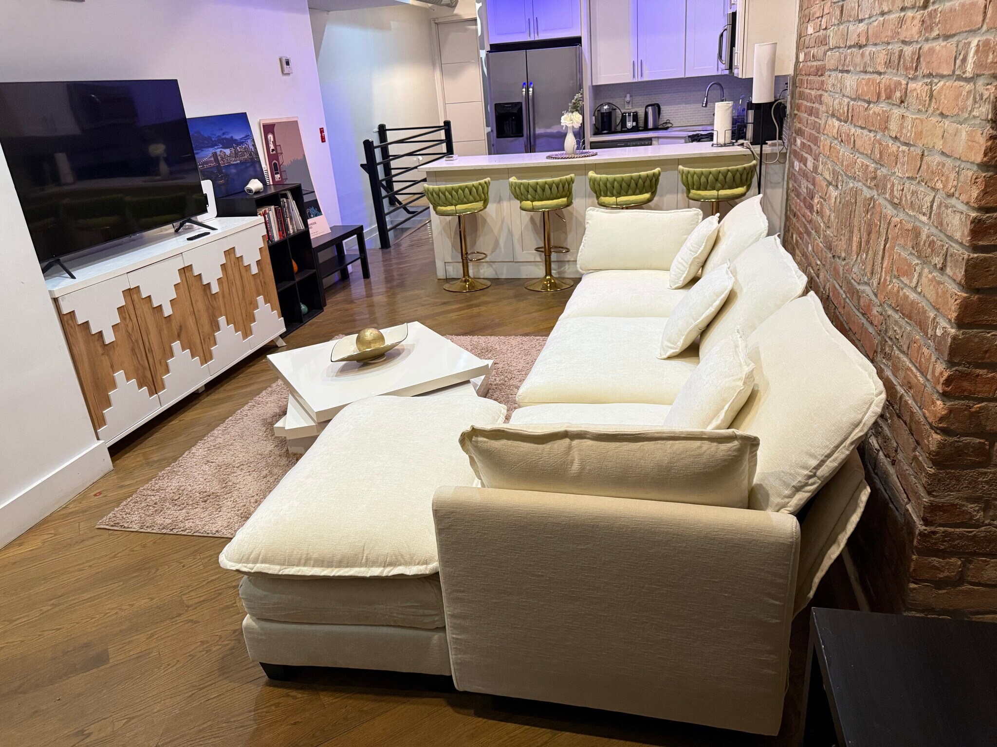 Building Photo - 1893 Pacific St