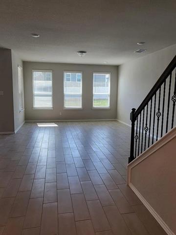 Building Photo - 5913 Hopkins Dr