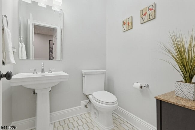 Building Photo - 61 Mechanic St