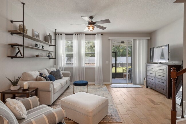 Building Photo - 143 Servia Dr