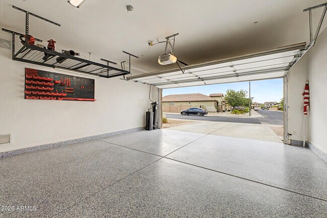 Building Photo - 7103 W Lone Tree Trail