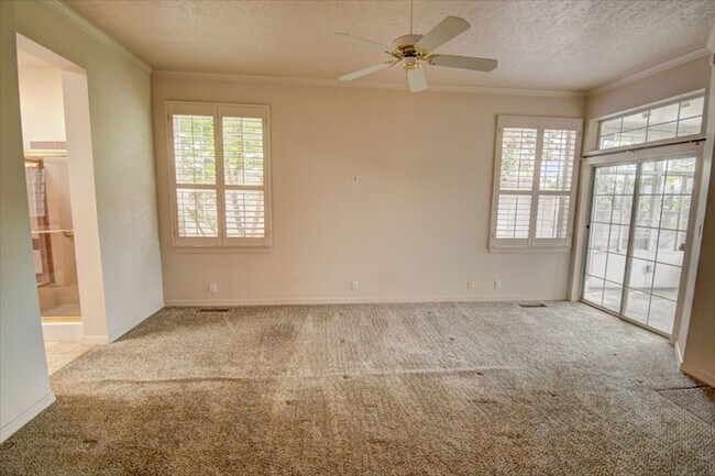 Building Photo - Tanoan---On a GOLF COURSE LOT!