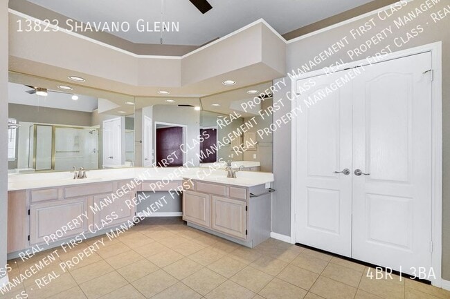 Building Photo - 13823 Shavano Glenn