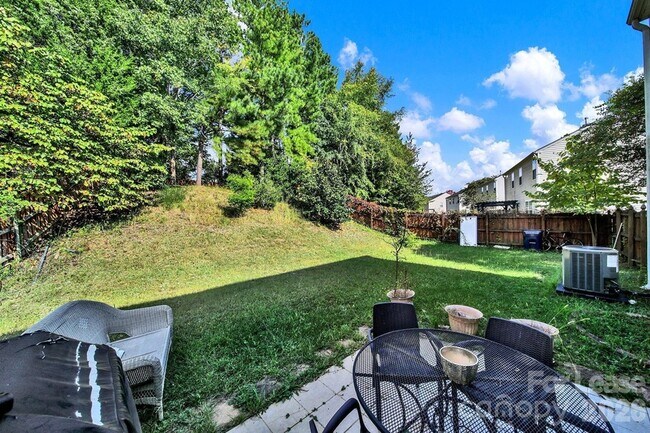 Building Photo - 10541 Haddington Dr