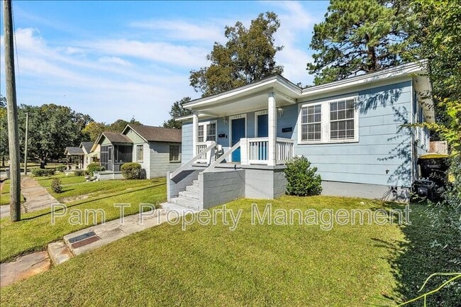 Building Photo - 1024 W 39th St