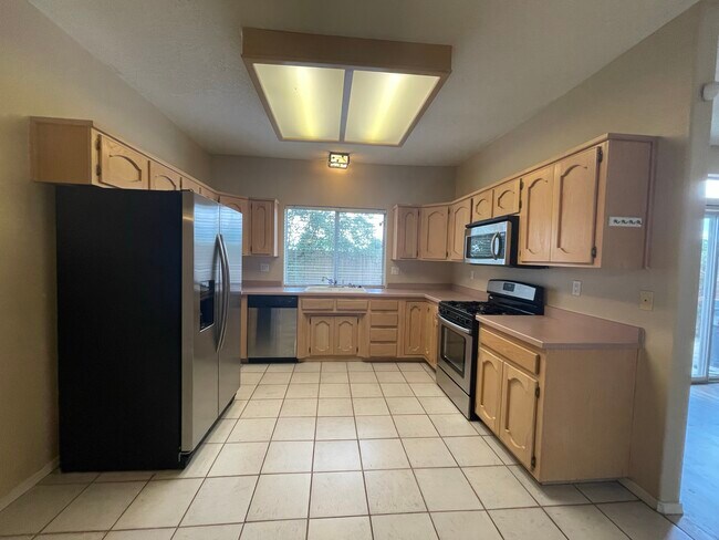 Building Photo - 7051 Natalie Janae Ln NE