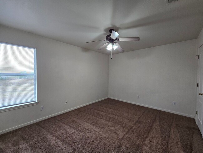 Building Photo - 2309 Terrace Dr