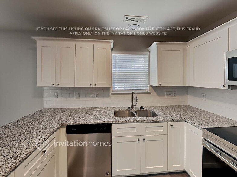 Building Photo - 2435 Shad Ct