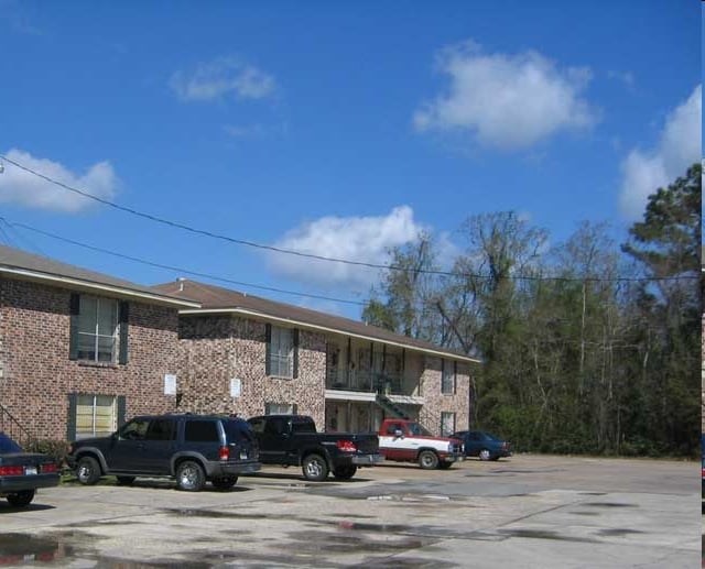 Stagecoach West Apartments - Stagecoach West