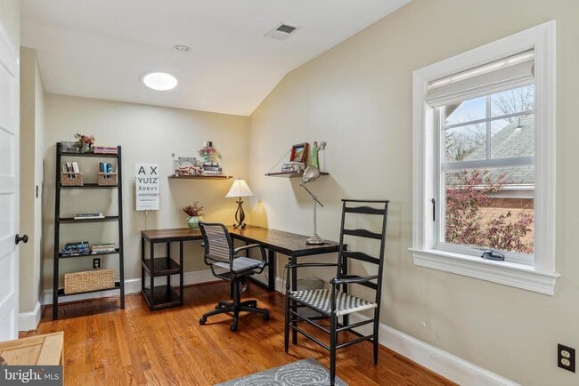 Building Photo - 4612 Asbury Pl NW