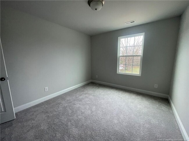 Building Photo - 116 Phillips St