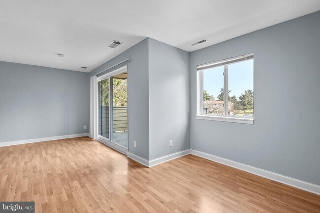 Building Photo - 19413 Brassie Pl