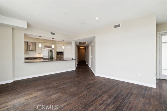 Building Photo - 619 Caruso Ave