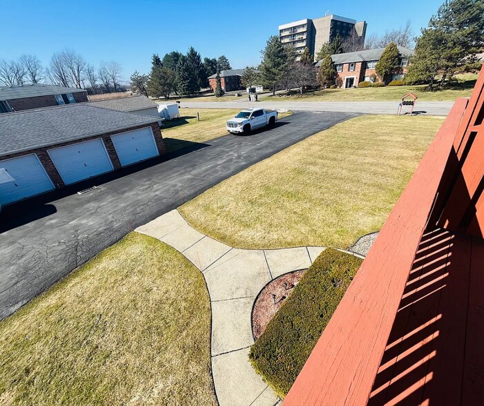 Building Photo - 6868 Nickis Ln