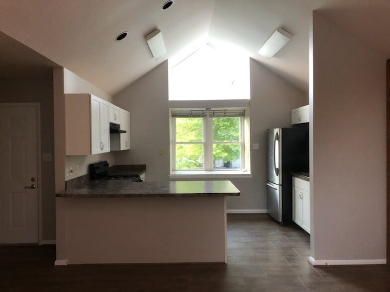 Kitchen and large window - 10803 N Glade Ct