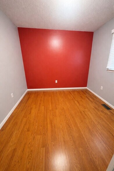 Building Photo - 268 Bellehaven Dr