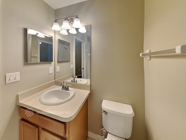 Building Photo - 7237 Twin Cedar Ln