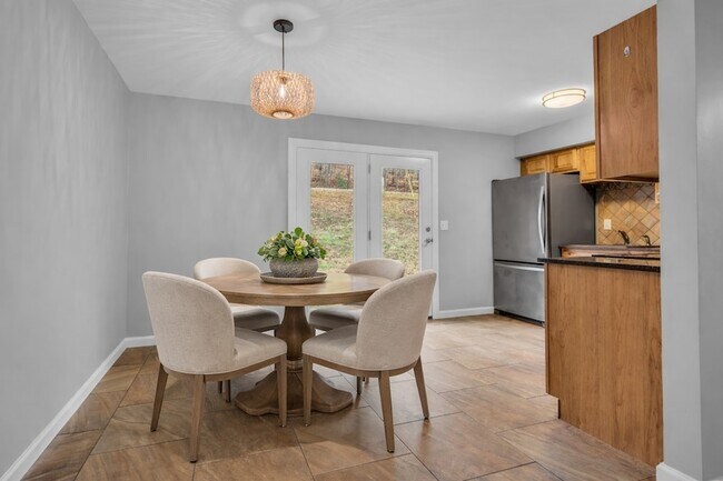 Building Photo - 214 Old Hickory Blvd