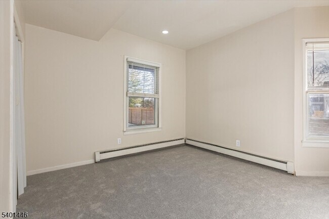 Building Photo - 55 Greenwood Ave