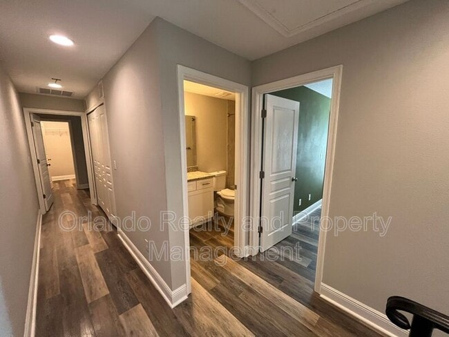 Building Photo - 2697 E Washington St