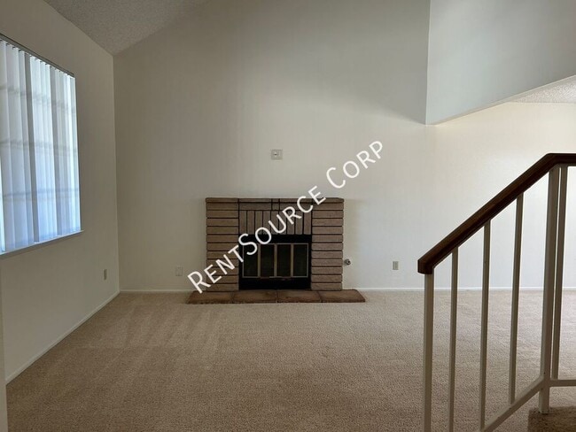 Building Photo - 1304 Kings Rd