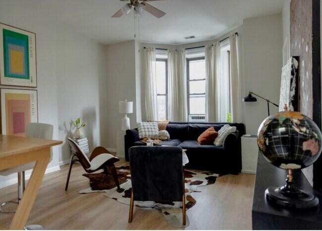 Building Photo - 750 S Oakley Blvd