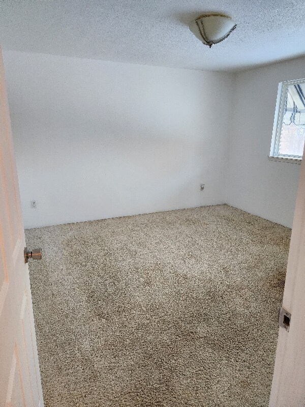 Building Photo - 10994 W Wildrose Ct