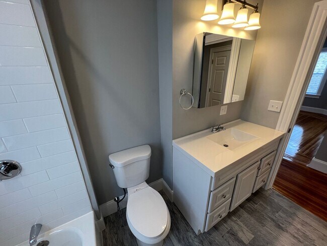 Building Photo - 9/1 Brand new renovation 4BR/2BA in Porter Sq! w/d in unit!