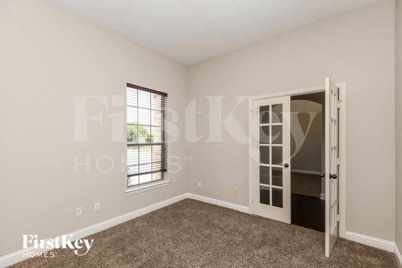 Building Photo - 9801 Brazoria Trail