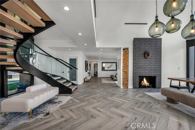 Building Photo - 24301 Sylvan Glen Rd