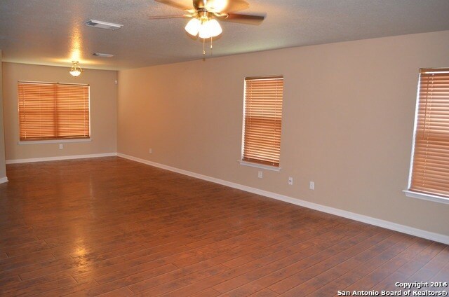 Building Photo - 443 Bluegrass Creek