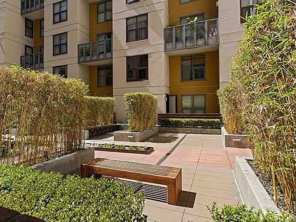 Building Photo - 1150 J St