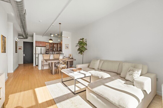 Building Photo - 234 10th St