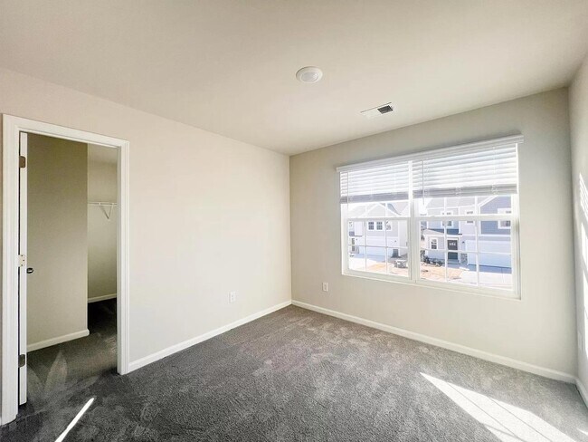 Building Photo - 1203 Melrude Ct
