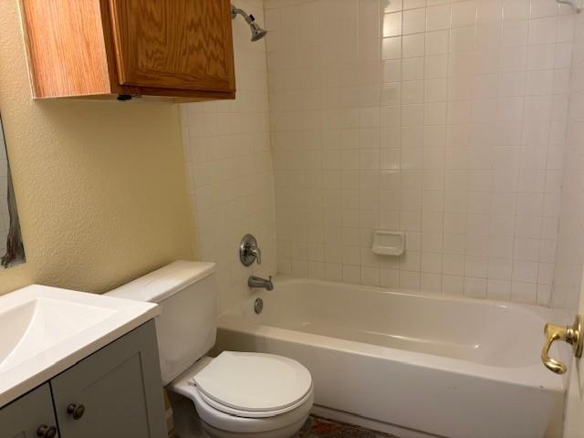 Building Photo - 684 Atlantis